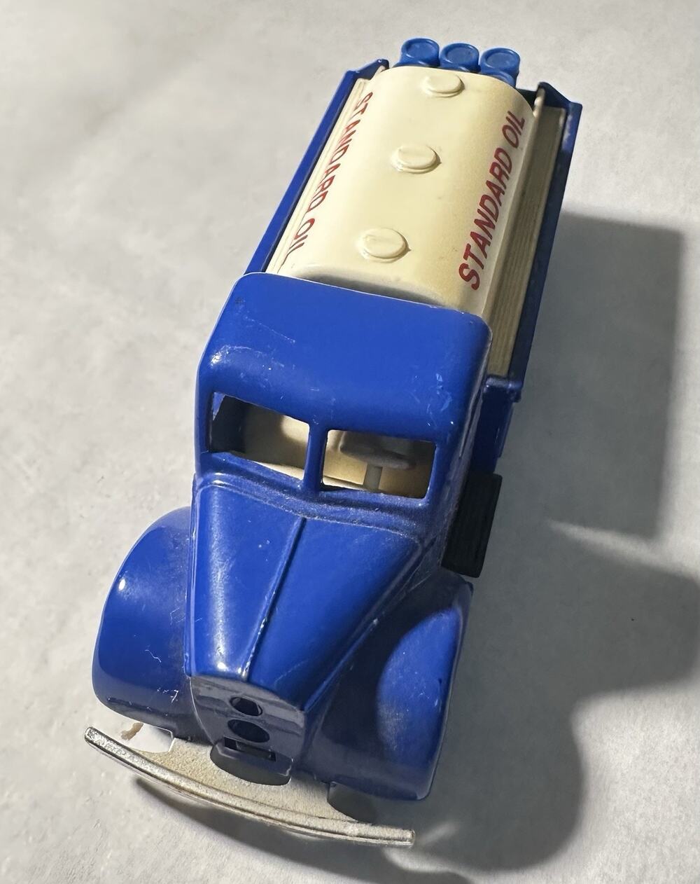 Lledo Chevron Standard Oil 1936 Farm Delivery Truck No 12 Diecast England A205